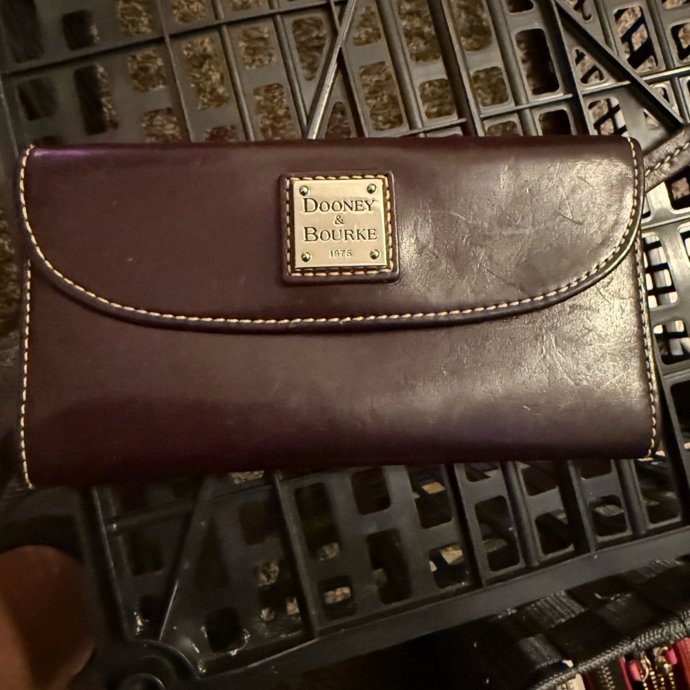 Dooney & Burke